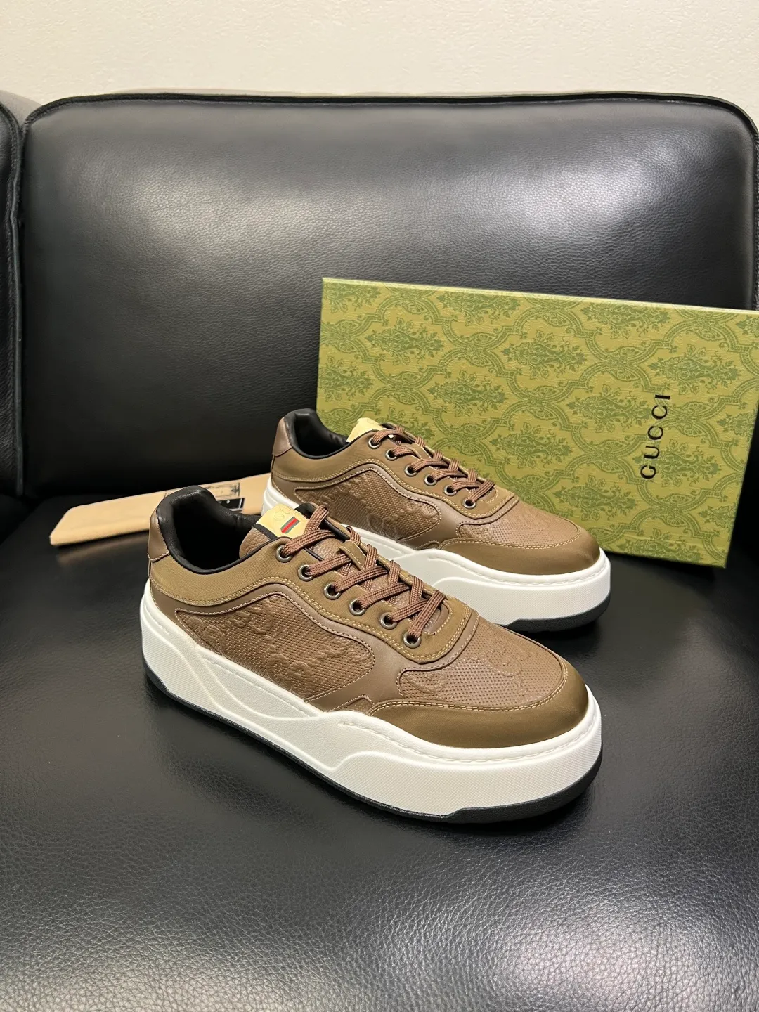 Men's shoes 💰840 Gucci high quality top crafts Gucci counter new original factory configuration, imported cowhide fabric from Italy, imported cowhide lining, breathable and comfortable, sole: original factory special supply original sole super comfortable, original factory and single goods, welcome to compare, code number 38-44 (customized 45 46)